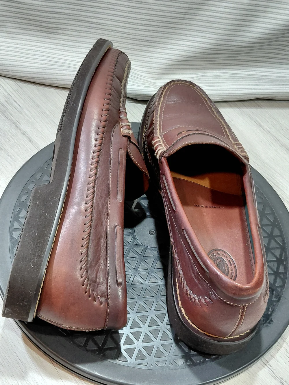 H.S. Trask Men's Brown Leather Penny Loafers, Classic Slip On Moccasin SIZE M11